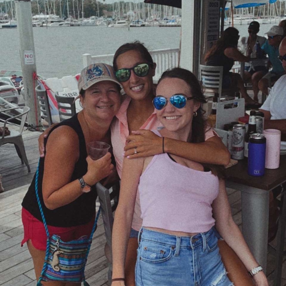 Meet your Posher, Devyn